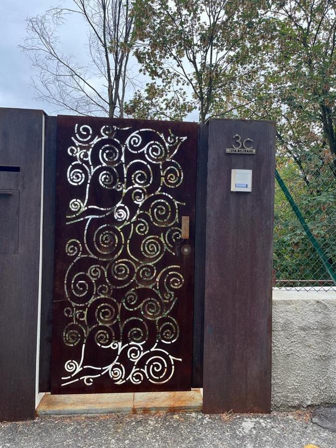 Ferienwohnung Verde Rame In Citta' Alta Con Garage Charme E Relax Bergamo Exterior foto